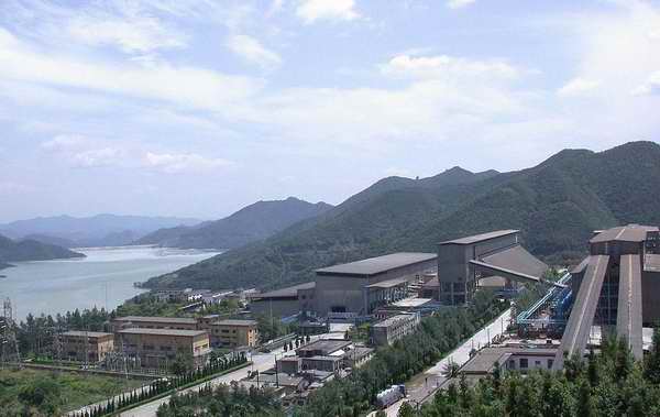 風景優美的選礦廠